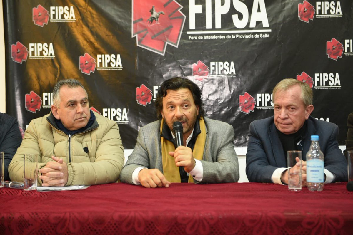 GustavoSaenzOK's tweet photo. Nuestro compromiso es estar donde nos necesitan, defendiendo los intereses de los salteños y brindando soluciones concretas a las necesidades de nuestra gente.
#PrimeroSalta https://t.co/cWs7bXsQNV