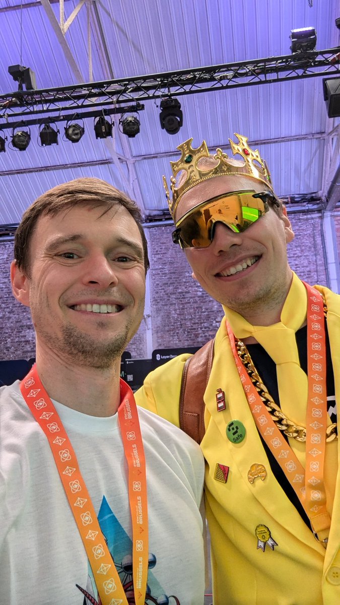 AlexanderVasylchenko tweet media