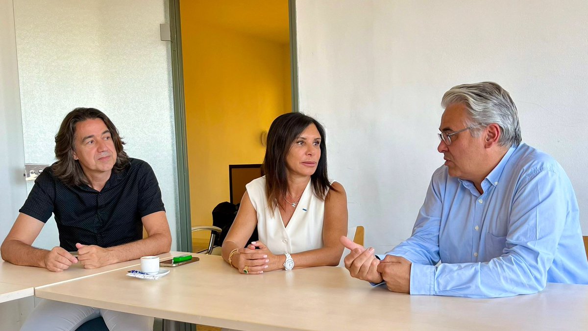 • 𝘾𝙤𝙤𝙥𝙚𝙧𝙖𝙩𝙞𝙤𝙣 👇

<a href="/13_Habitat/">13 Habitat</a> est et restera un partenaire à l'écoute de chacun des maires du @Departement13 !

Cette semaine, je suis allée rencontrer @JDCiot, qui m'a partagé sa vision sur la question du logement pour sa commune du #PuySainteRéparade.
