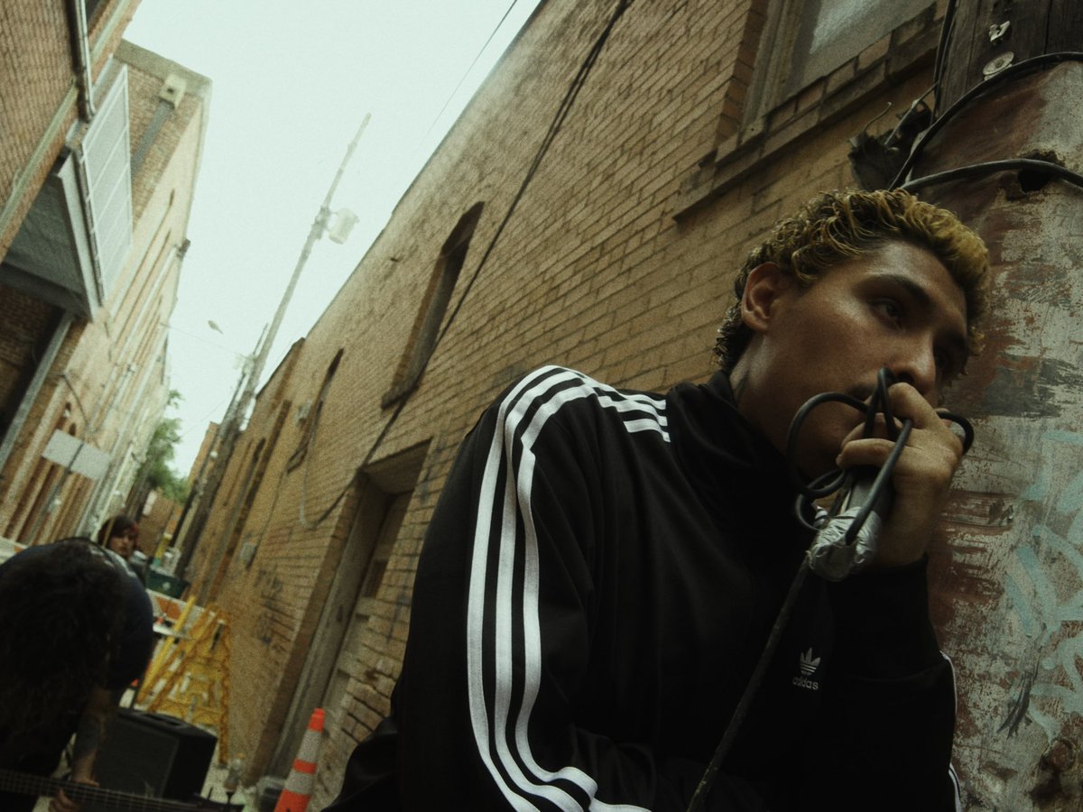 ZebraTailFilms's tweet photo. Emotional Xan “Save Me” Stills 🎸🥁

Dir. @TheNavarrette 
Dp. @babyaveeee 
Prod. @FredrickEwelike https://t.co/7dYQFvSk2x