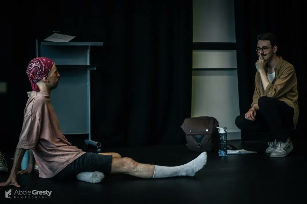Only TWO TICKETS REMAINING for opening night of POOL (NO WATER). Who wants them? 👀

POOL (NO WATER) by Mark Ravenhill 
WHERE: <a href="/yes_mcr/">YES</a> 
WHEN: 29th-31st July, 8pm
<a href="/GMFringe/">Greater Manchester Fringe</a> 

BOOK NOW 💥 
greatermanchesterfringe.co.uk/events/pool-no…

📸 techieabs (Instagram)