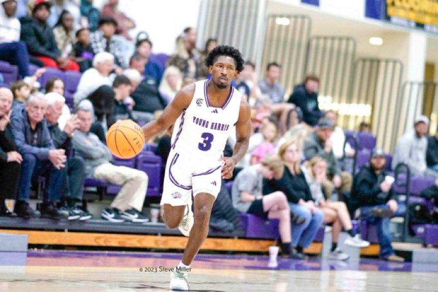 🚨🚨Juco/4 Year Coaches 🏀🏀

Eden Davis (5’11/PG) of Young Harris College (D2) is looking to transfer

Davis is a very experienced guard that can come in and make an immediate impact for a winning program. He also played D1 at Texas A&amp;M Corpus. Very skilled guard that can really