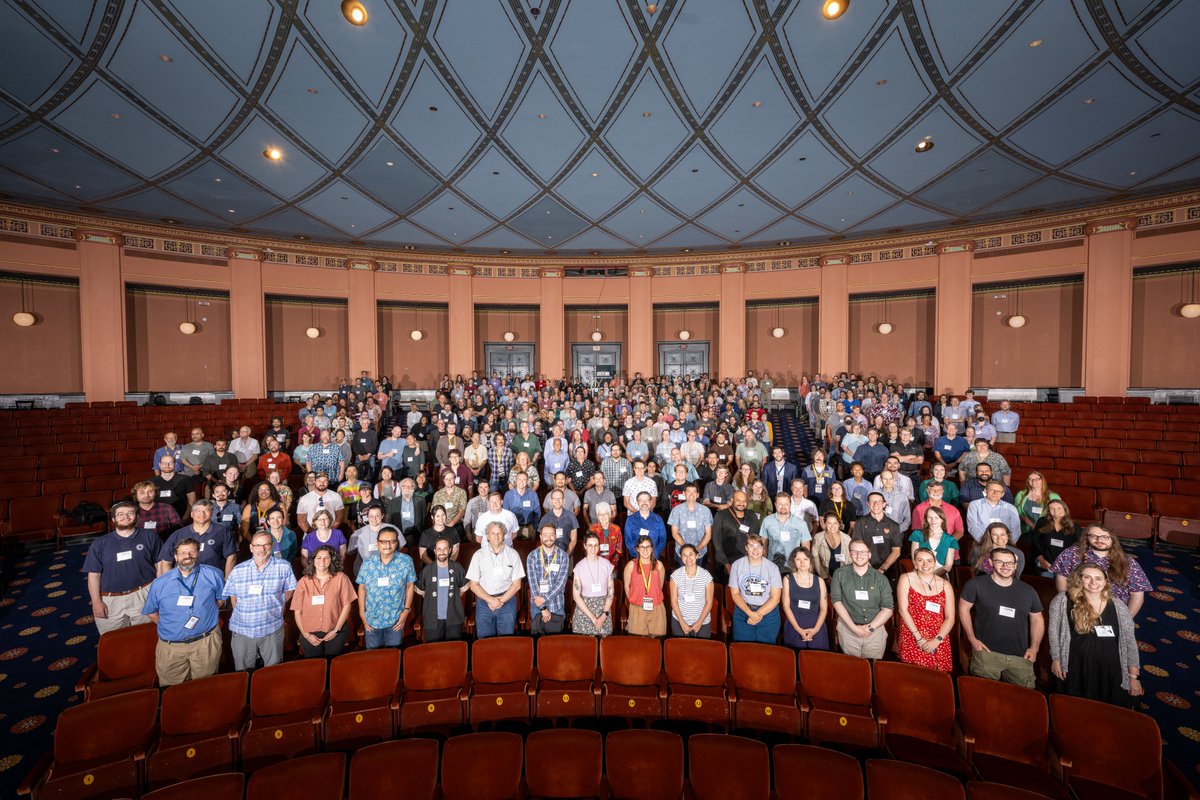 For #FossilFriday: the delegation of #NAPC2024 at the close of the opening plenary. 📸Michigan Photography