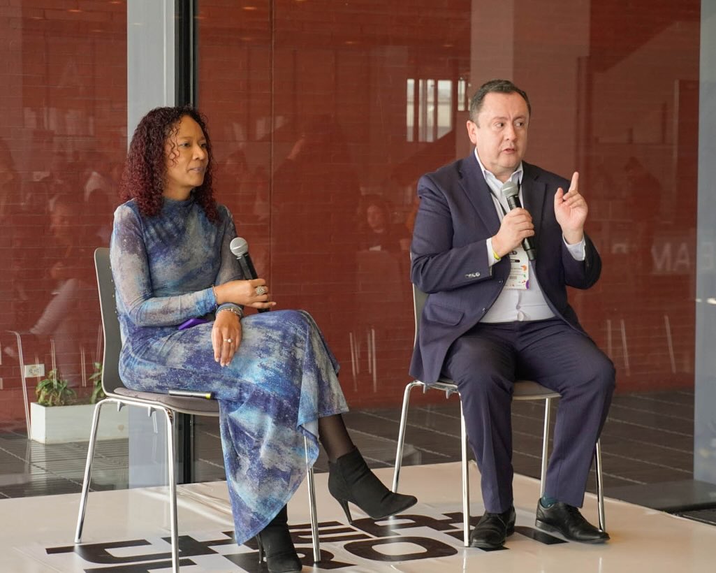CamDiversidad's tweet photo. Lanzamiento del programa de mentorías a emprendedores diversos por parte de la @camaracomerbog Les invitamos a ser parte de esta iniciativa y descubrir las oportunidades que la entidad ofrece para todos y todas. 

#EmprendedoresDiversos #Inclusión #Oportunidades #WeTrade2024 https://t.co/KzYRshD7n9
