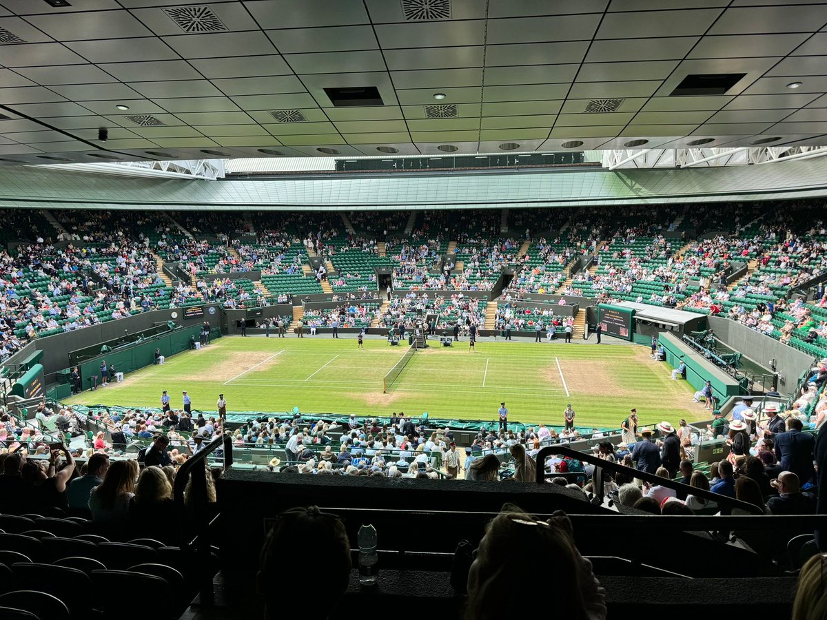 qegsbarnet's tweet photo. Our lucky ballot winners enjoyed watching a very exciting game of tennis this afternoon ⁦@Wimbledon⁩ https://t.co/XybF1DXiGo