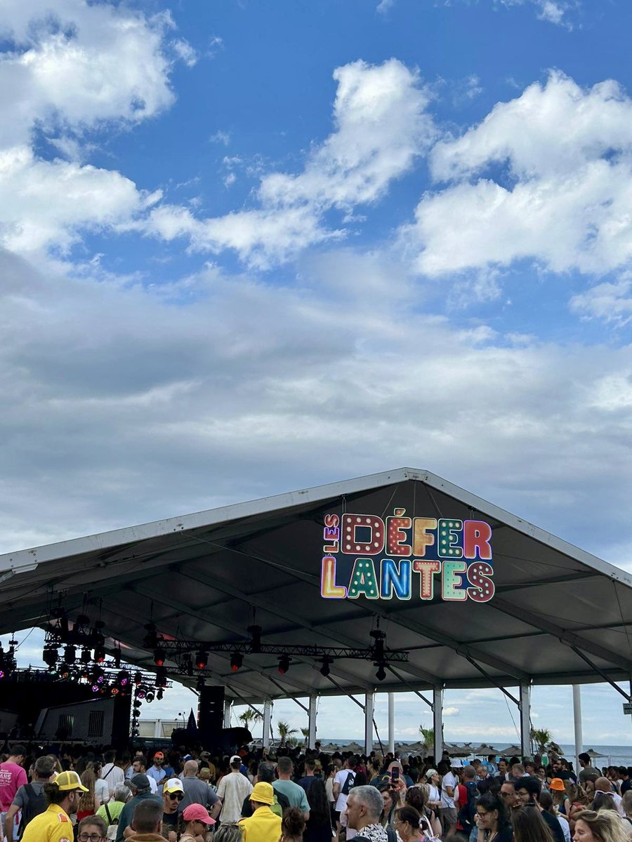 🎵#FestivalLesDéferlantes au #Barcarés: assurer la bonne connectivité du festival reste une performance technique pour les équipes d’<a href="/OrangeOccitanie/">Orange Occitanie</a> . Elle requiert une planification et une anticipation minutieuses: depuis fin 2023, les équipes #Orange préparent l’évènement! #5G