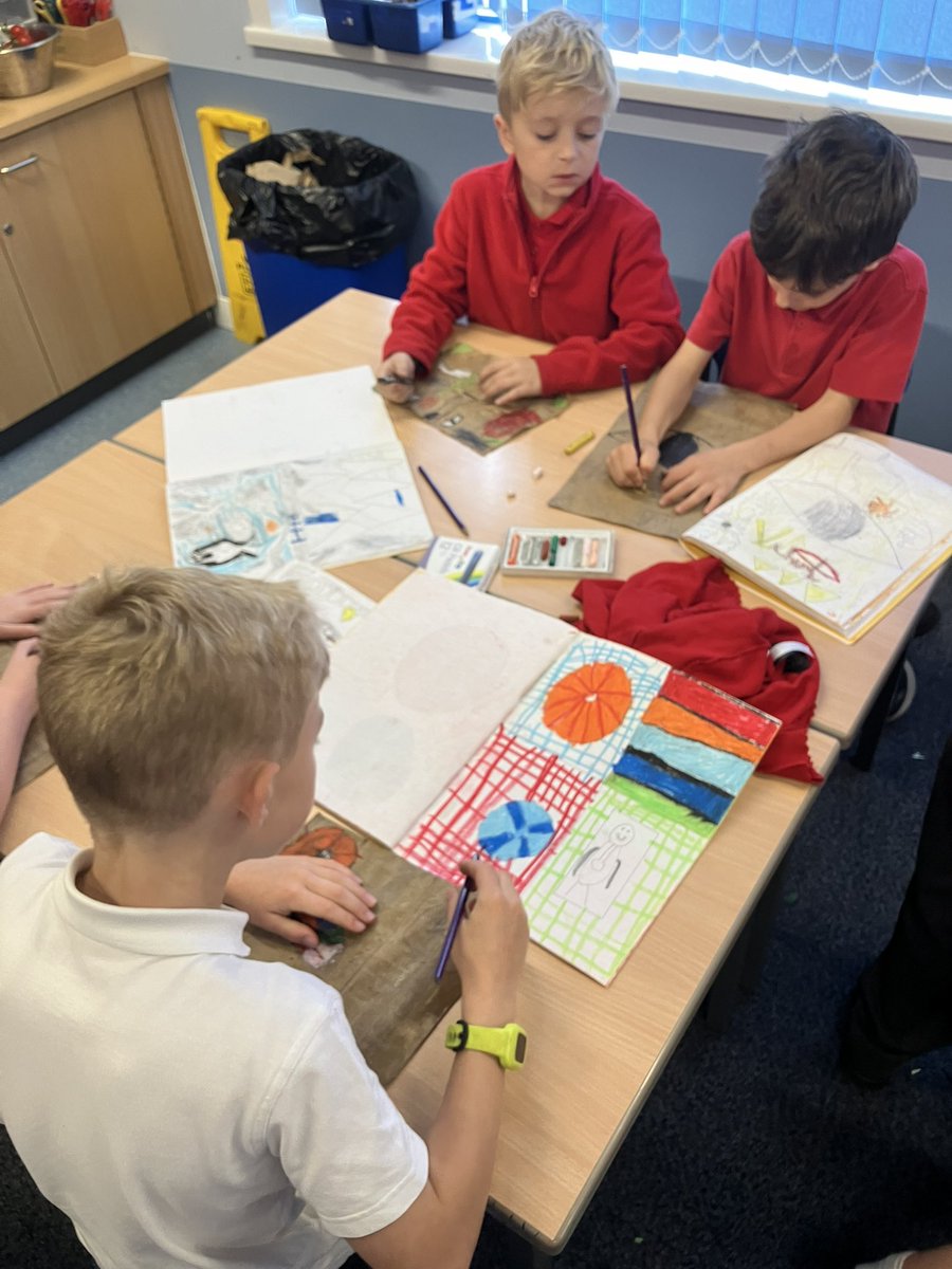 TheEllisY3's tweet photo. We have been finishing our Egyptian scrolls this afternoon. #TheEllisArt https://t.co/vx5qjANfxe