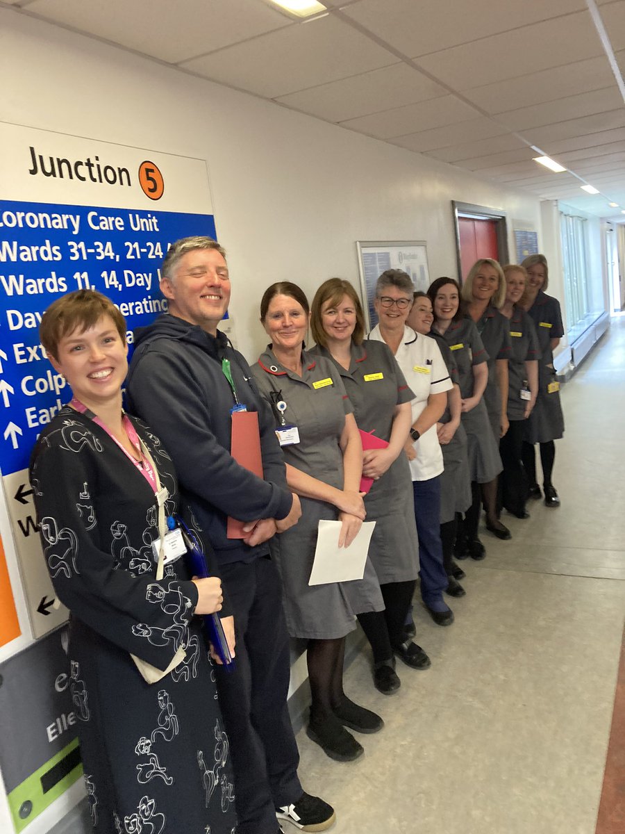 TaraFilby's tweet photo. Fantastic back to the floor @YSTeachingNHS in collaboration with mental health liaison colleagues raising awareness of how to access support for patients #UmbrellaOfProtection #YearOfQuality https://t.co/2es3h4LDu8