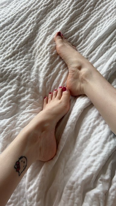 Do we like the fit and the pedi today ? https://t.co/6eG7cEYfO1<a href="/tag/mvsales"class="tags"><span>#mvsales</span></a>