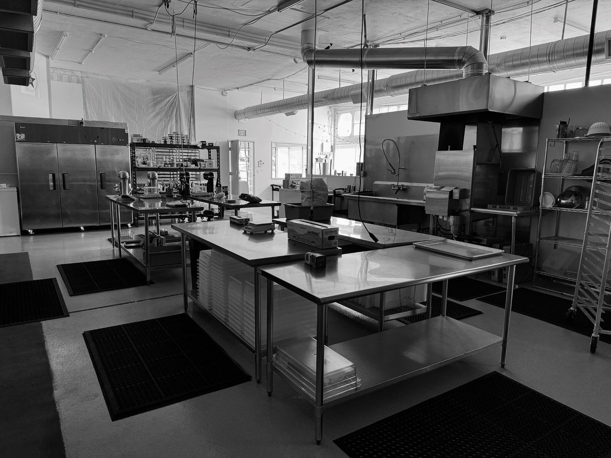 iamhovering's tweet photo. #space https://t.co/MkqmVCyOEu