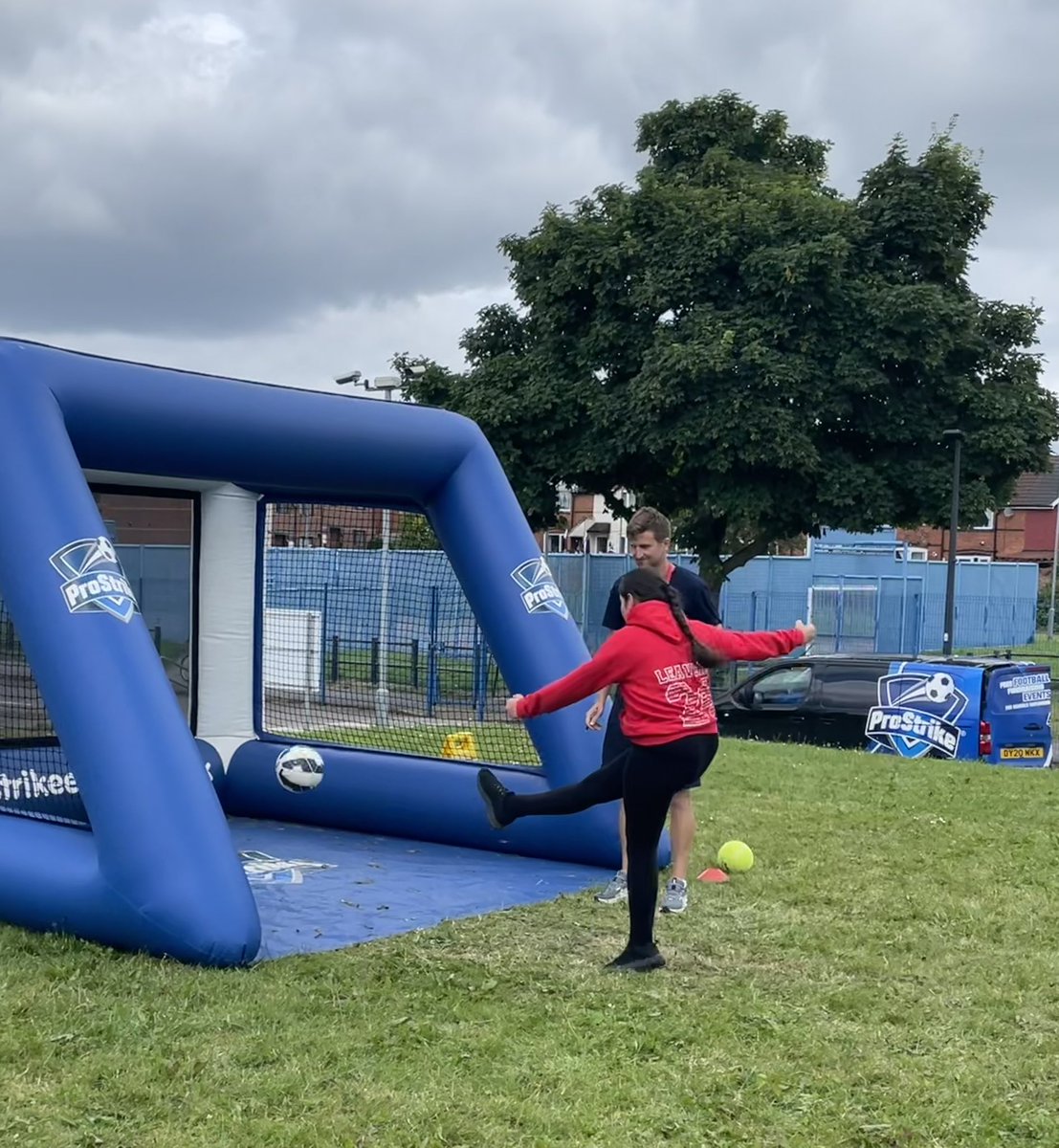 MissBeeYear6's tweet photo. We’ve had a wonderful time taking penalties with ProStrike today! Mrs Reason thinks we could give England some tips for Sunday ⚽️ 🥅 https://t.co/DSkO9ItpVF