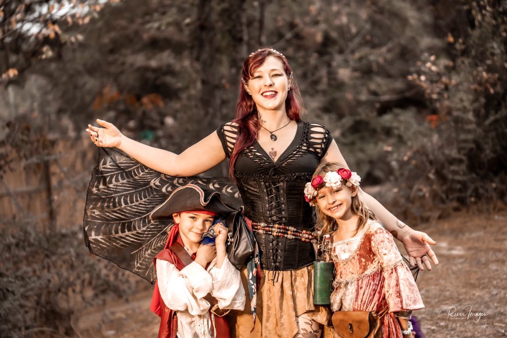 It’s hot now, but in November, you can leave the television, the computer, and the AC behind, and spend a day outside with us! Need something to do while waiting? Plan your costumes! Photo credit: River Images #NationalSimplicityDay #LouisianaRenaissanceFestival #113DaysToRenfest