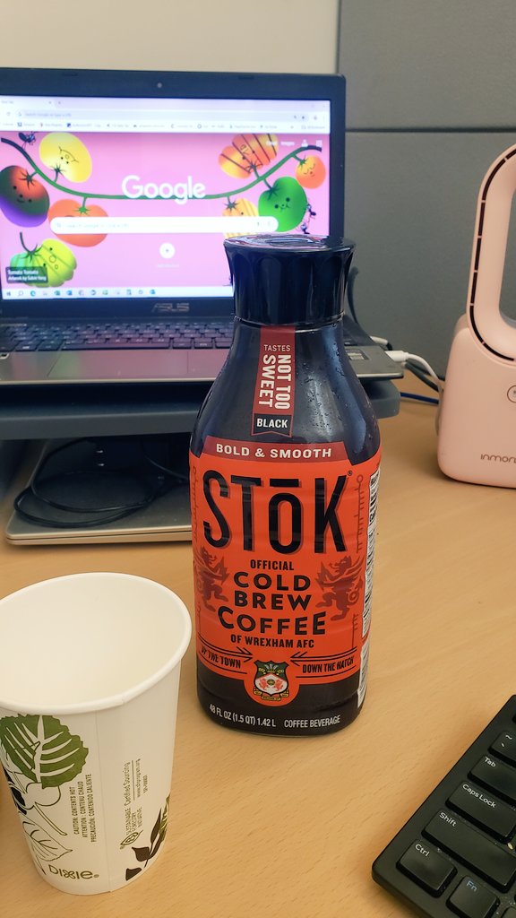 dheen526's tweet photo. I dont watch soccer ⚽️ when i do it's Wrexham, well at least their docuseries n support them. ☕ #Wrexham #StokColdBrew #GoWrexham⚽️🏴 https://t.co/ngcyUkhy3q