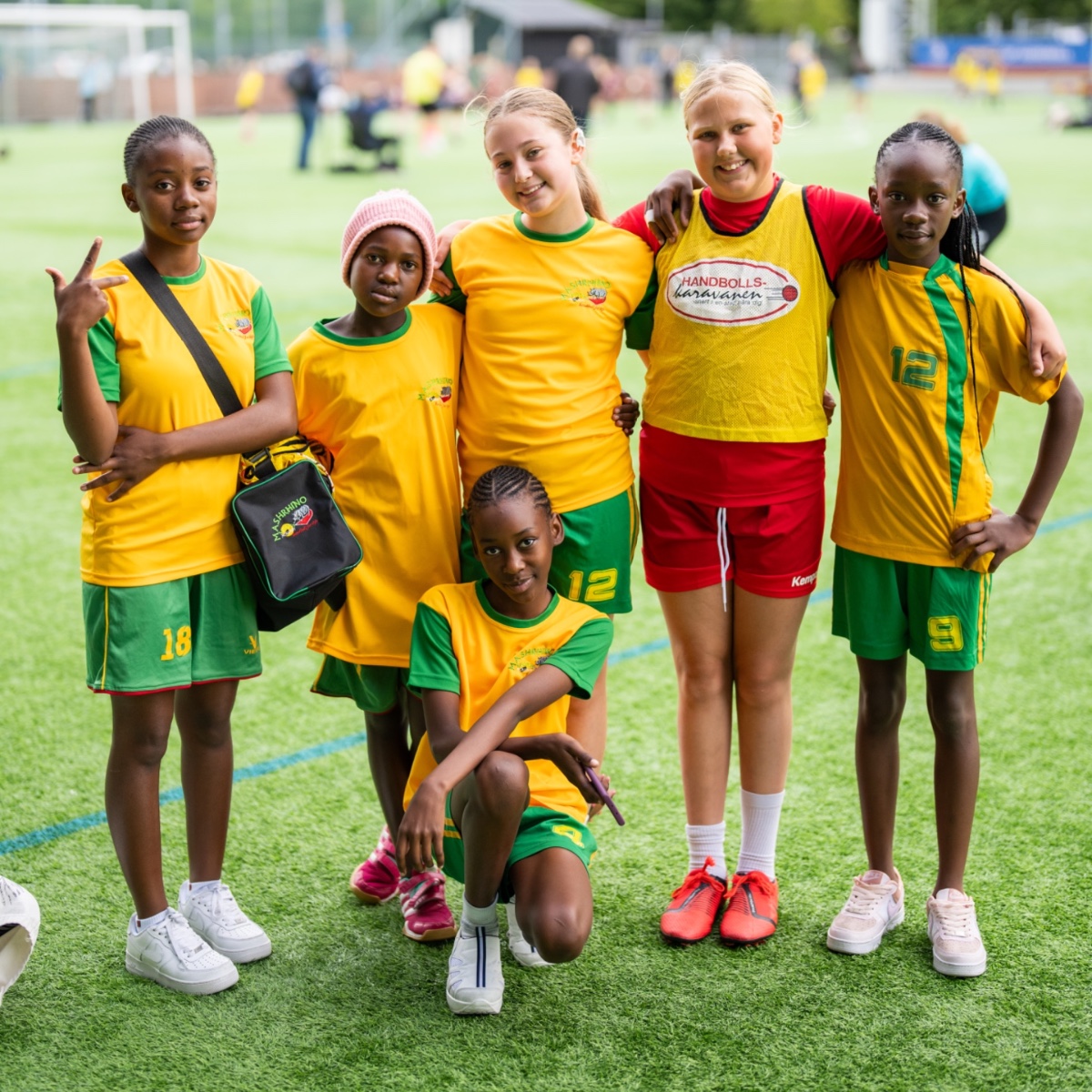 partille_cup's tweet photo. 1306 participant teams 🤾
Thanks to everyone who made Partille World Cup 2024 unforgettable. Here are some of you, do you see yourself? ⭐️
#partilleworldcup #partilleworldcup2024 https://t.co/7HDq7uwnu6