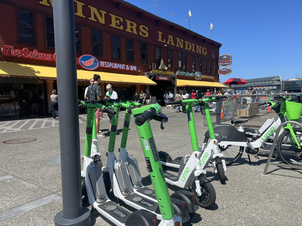 EHDDSeattle's tweet photo. Seattle didn’t build a $750million waterfront to allow these companies to litter the public space - did we? @WaterfrontSEA @CityofSeattle @pushtheneedle https://t.co/u5KxIcKRyk