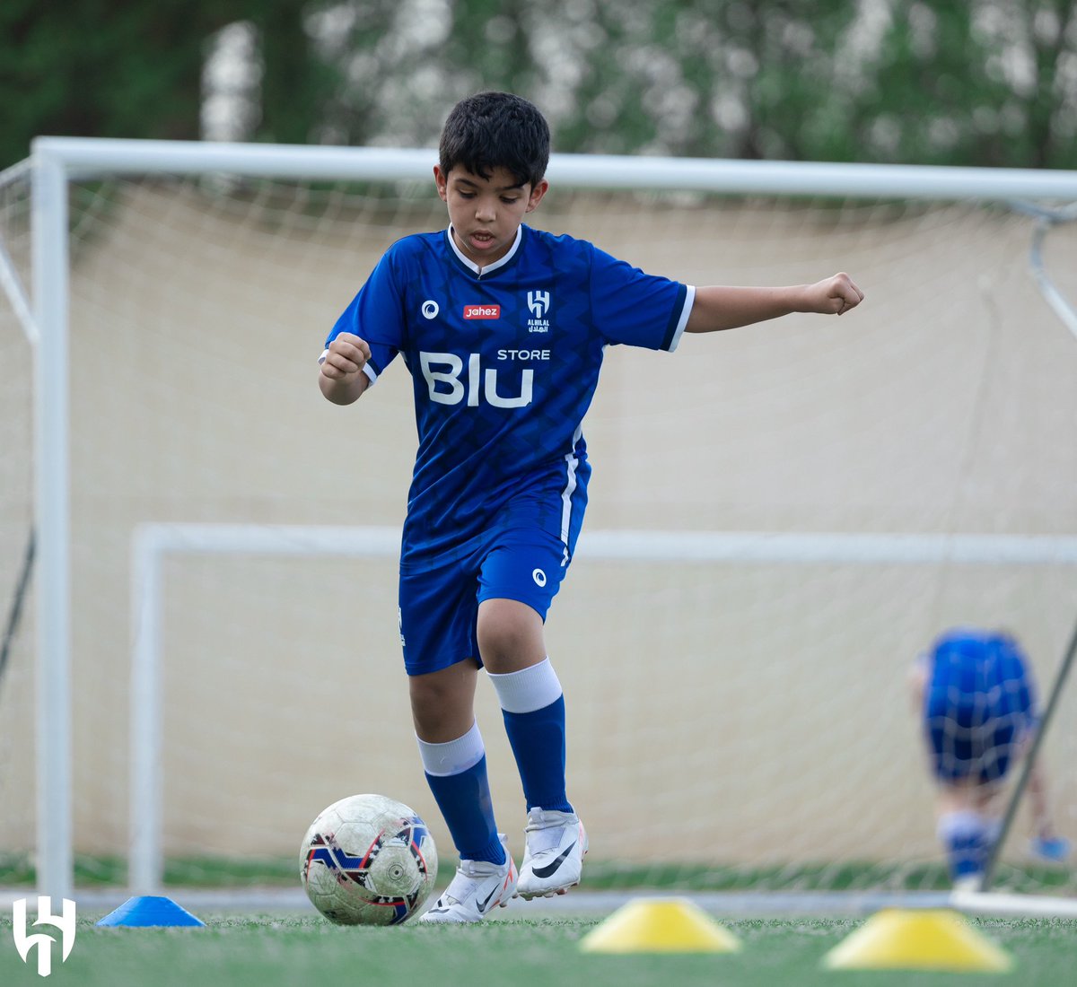 AlhilalAcademy's tweet photo. التحضيرات تنطلق لمعسكر لندن 💪🏼💙 

#أكاديمية_الهلال https://t.co/eZ2fVAsCKm
