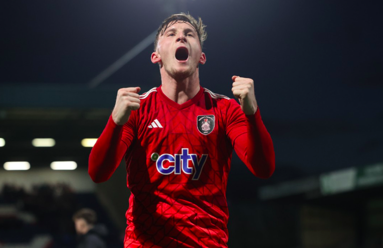 Record_Sport's tweet photo. EXCLUSIVE! Port Vale close in on six-figure move for Queen's Park star Ruari Paton | @ScottBurns75 

https://t.co/QDBvTZuSDP https://t.co/ICDvXThLTC
