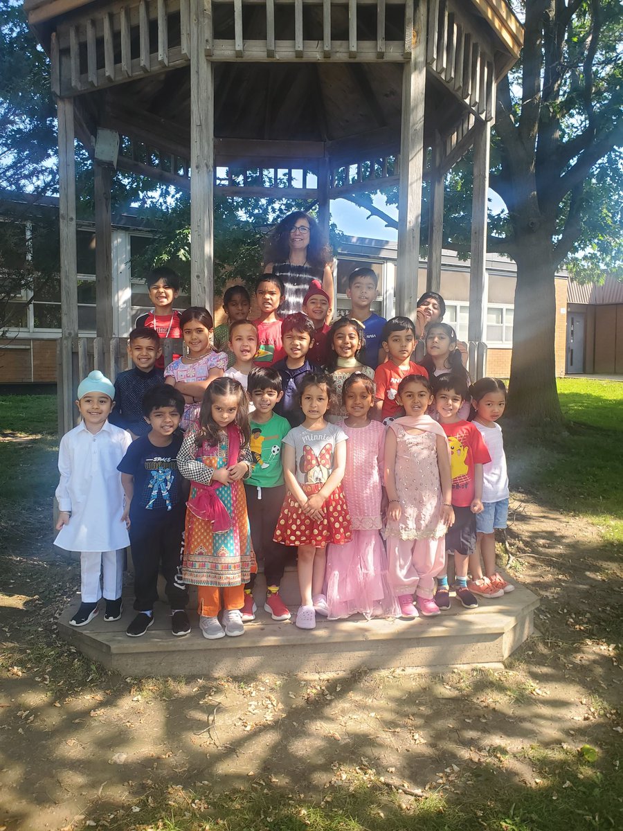 Mrs. Duft helped all of us in K5 by working in the office!