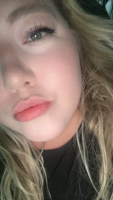 🍑 Premium snap sale! 🍑   One time payment of $50 for a lifetime subscription and I post dailyyy for your