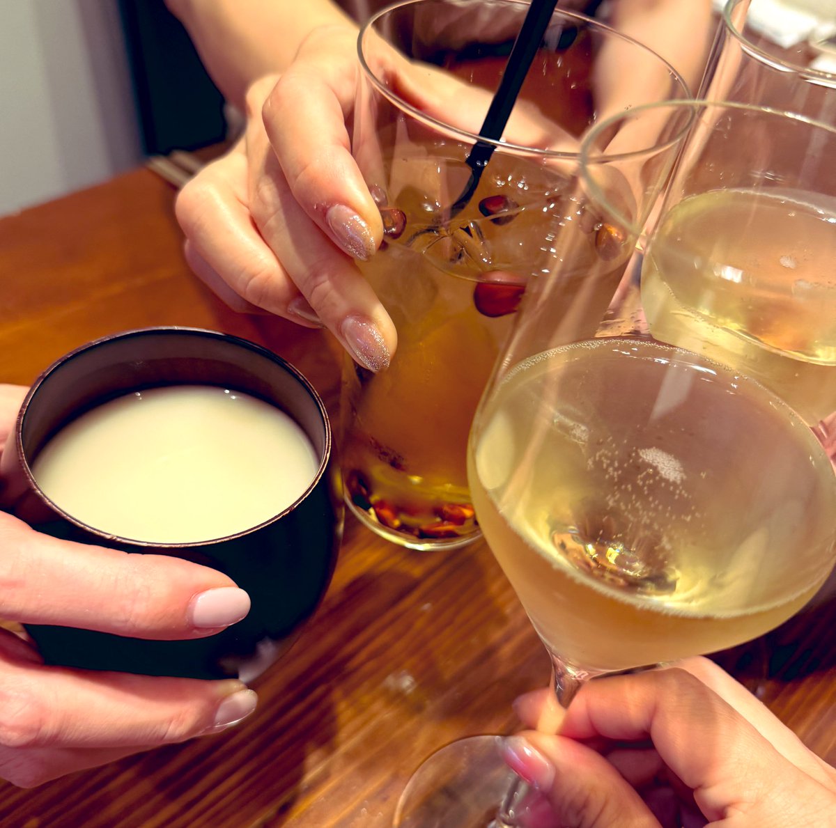 TJ_19900125's tweet image. 広尾にある韓国料理『HASUO』へ🇰🇷
ディオール展行く前にランチ！
10種類のパンチャン（おかず）、炙りユッケビビンバ、チーズタッカルビ、冷麺
どのお料理もお上品で美味しかった〜😋
幸せ💕

#HASUO #ハスオ #韓国料理 #広尾