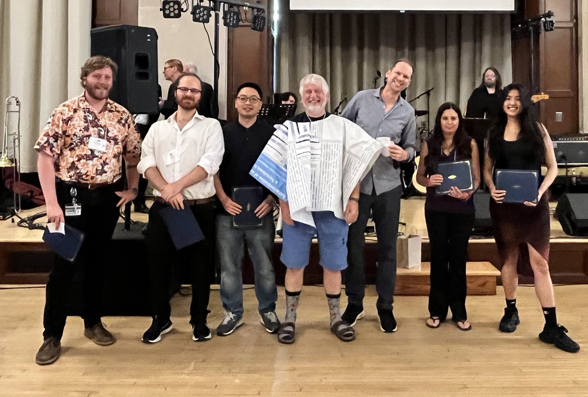 INRCmeeting's tweet image. Congratulations to all our awardees for their stellar poster presentations!
@ginevradottavio for her @MedAssociates award
And
@7867Mercer @Adrienne_Jo_ @ChaoChengKuo @JoshuaWatkins for the @INRCmeeting poster awards
We are lucky to host such talented people.