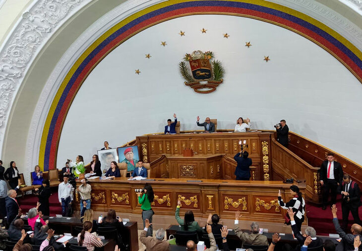 sinolan1's tweet image. Compatriota sindicalista Presidente @NicolasMaduro, mas de 180 trabajadores de los Parlamentos y entes adscritos a la @Asamblea_Ven llevamos 4 años sin percibir nuestros beneficios contractuales (pago de uniformes, bono recreacional, evaluaciones, HCM, pensiones, etc) AYUDA!!