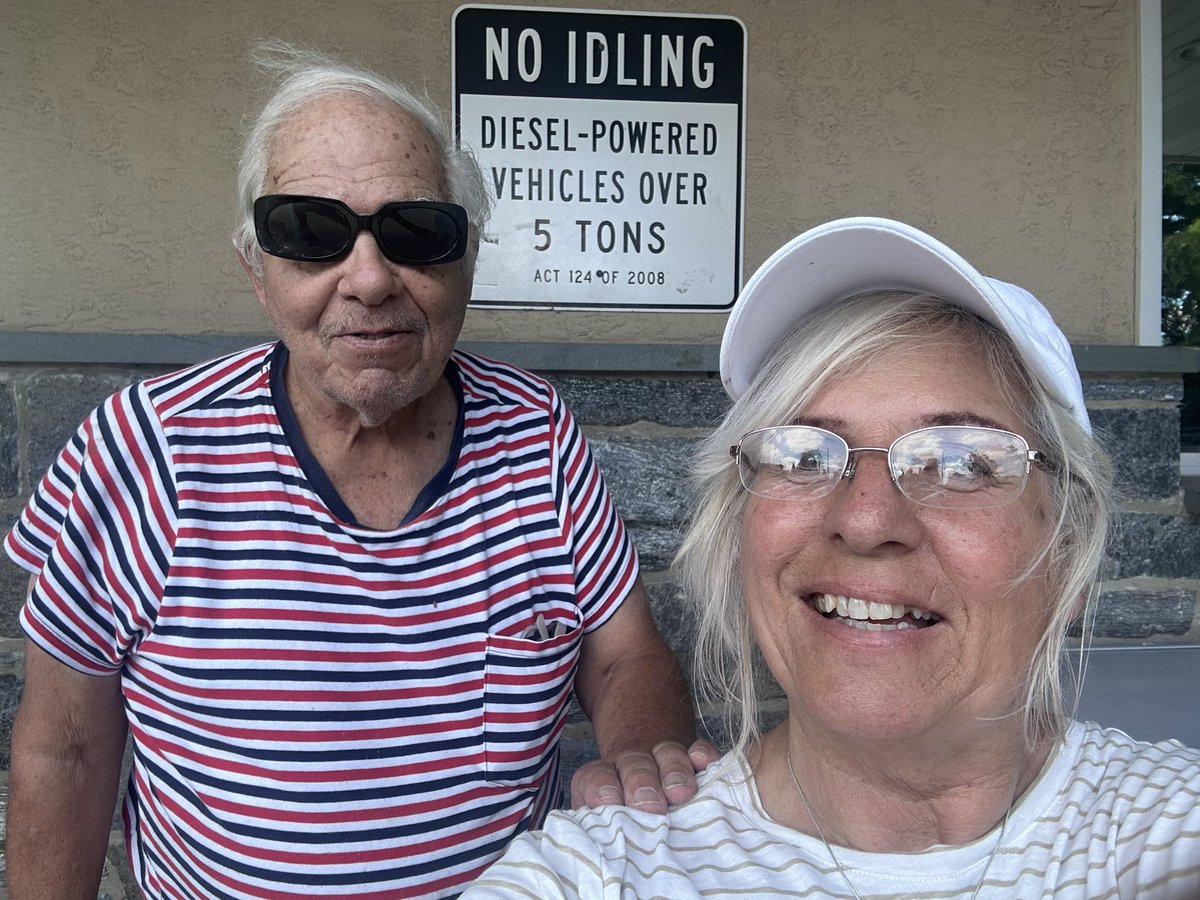 Praying over Jewish man who doesn’t mind me, saying the name of Jesus #Evangelism