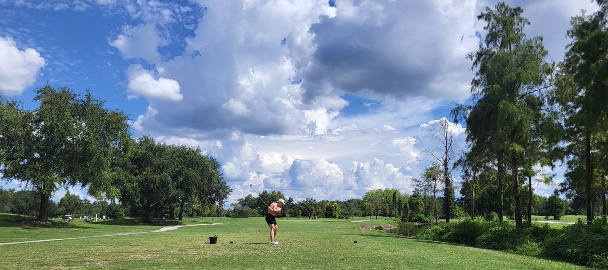 Mrs_Smith_EdS's tweet photo. Making the most of the four-day work weeks this summer! ⛳️☀️ https://t.co/siKCU1PpL2