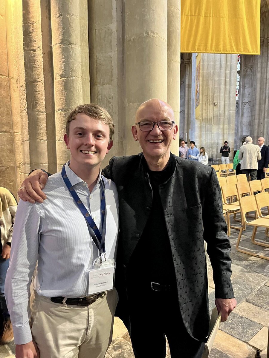 Joshua Stephens (@joshstephensorg) on Twitter photo Wonderful to be accompanying Faure Requiem conducted by the incredible <a href="/bobchilcott/">Bob Chilcott</a> at <a href="/WinCathedral/">Winchester Cathedral</a> this evening as part of Southern Cathedrals Festival 🤩 a real honour and privilege to work with such an eminent musician! Wonderful to be accompanying Faure Requiem conducted by the incredible <a href="/bobchilcott/">Bob Chilcott</a> at <a href="/WinCathedral/">Winchester Cathedral</a> this evening as part of Southern Cathedrals Festival 🤩 a real honour and privilege to work with such an eminent musician!
