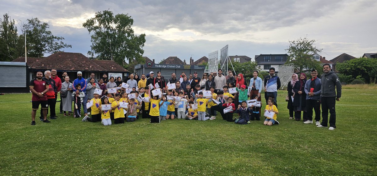 Redbridge Cricket Club (@redbridgecrkt) on Twitter photo A massive thanks to all the coaches, committee members and their families who have made the <a href="/allstarscricket/">All Stars Cricket</a> and <a href="/DynamosCricket/">Dynamos Cricket</a> programme such a success! A massive thanks to all the coaches, committee members and their families who have made the <a href="/allstarscricket/">All Stars Cricket</a> and <a href="/DynamosCricket/">Dynamos Cricket</a> programme such a success!