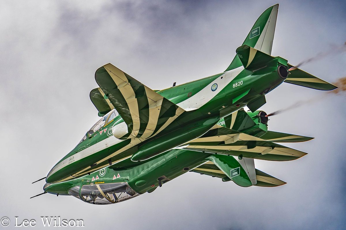 Leew532's tweet photo. The @saudihawks flying a display over @rafwaddington #saudihawks #displayteam #aviationphotography #militaryaviation @ThePhotoHour https://t.co/Z8T59AxVD1