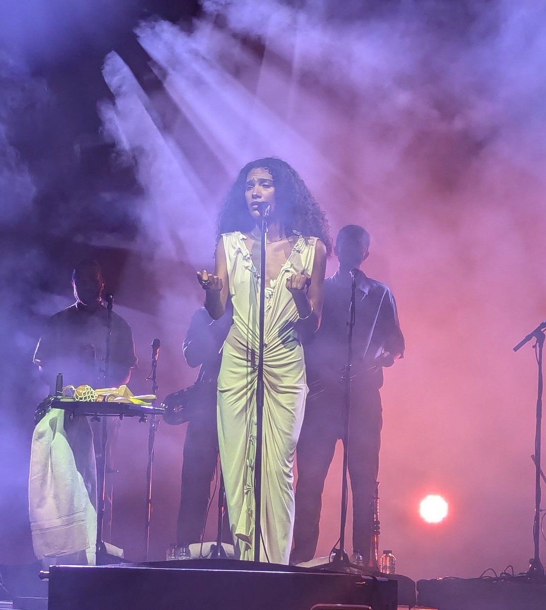 vitaljay's tweet photo. #OliviaDean op #nortseajazz, fantastisch! https://t.co/s2Her6ZXRn