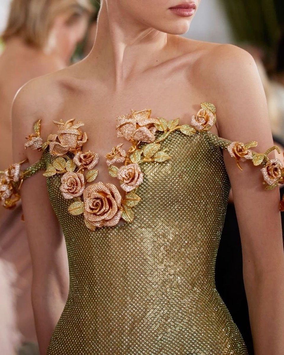 Tamara Ralph couture details