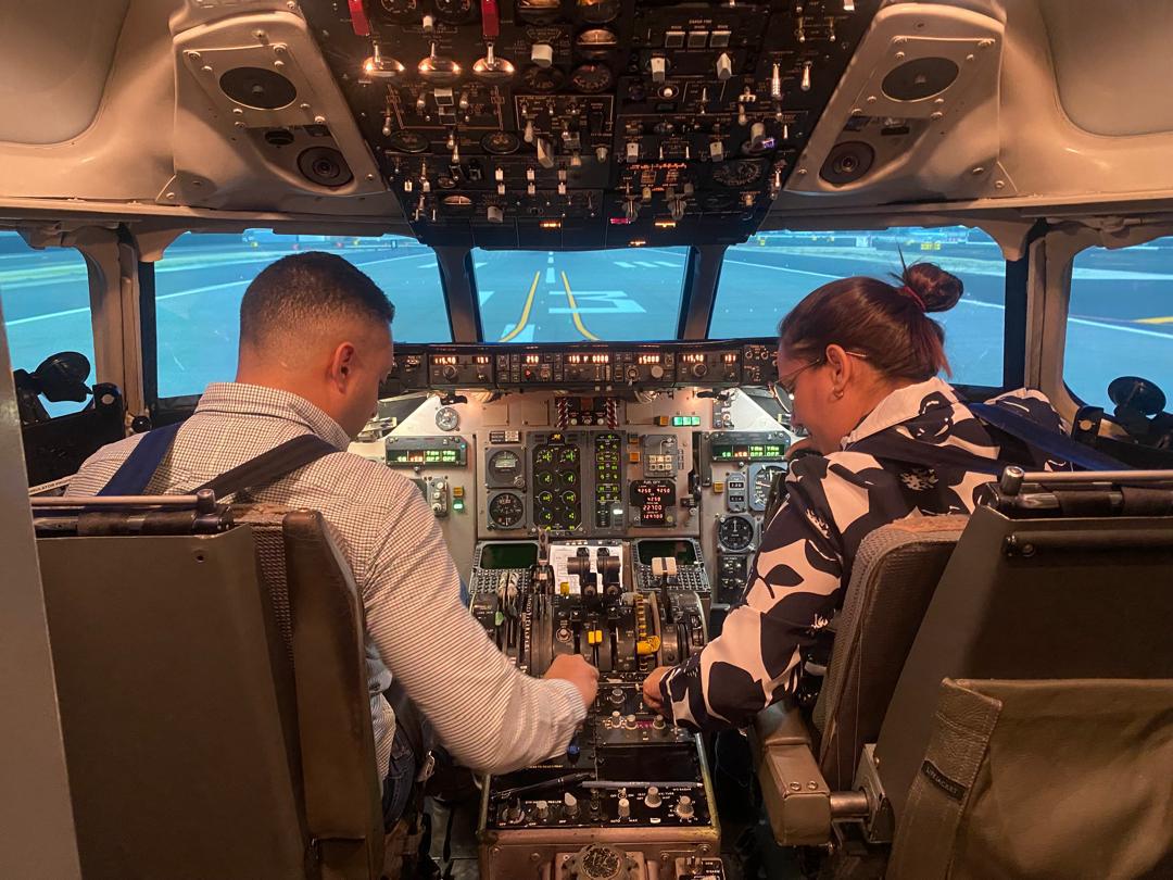 #EsNoticia | Tripulación de mando de Aeropostal efectúa entrenamiento recurrente en simulador de vuelo ➡️ goo.su/Q0K2 #LaGMTVzlaIndetenible