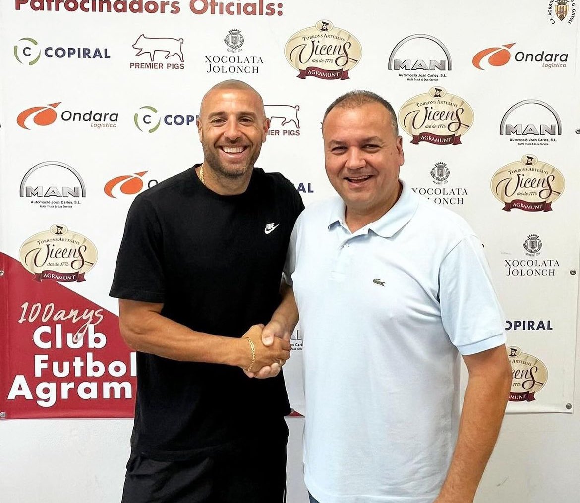 ❗️NOTÍCIA. El davanter lleidatà Adrián Fernández signa pel <a href="/AgramuntCf/">cfAgramunt</a> de Segona Catalana ⚽️

👉🏻Amb passat a l’<a href="/atletic_lleida/">Atlètic Lleida</a> , l’<a href="/FutbolAlpicat/">Futbol Alpicat</a> o el @FCJMollerussa  s’incorpora al projecte del conjunt urgellenc, on sumar el seu talent i instint golejador  

🔝Sort Adrián!✍️⚪️🔴