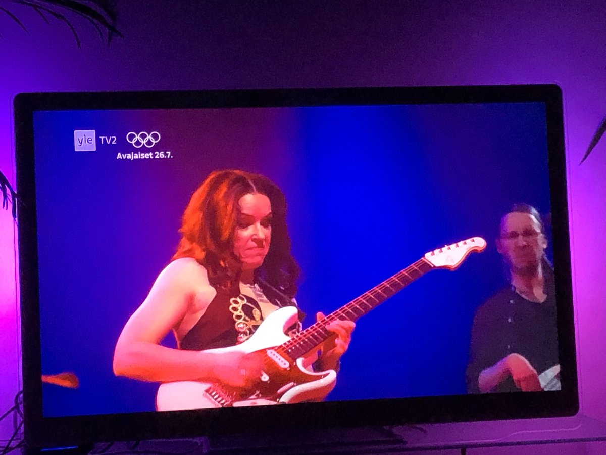 Ismo Siikaluoma (@ismosiikaluoma) on Twitter photo En päässyt Brucen keikalle - noh uskomaton <a href="/erjalyytinen/">Erja Lyytinen</a> #yletv2 eipä kyllä harmita yhtään 👍 kyllä meillä 🇫🇮 osataan! Kiitos Erja ja herrat - jäätävää settiä🫡🤗👌🙌👋 <a href="/Yleisradio/">Yleisradio</a> En päässyt Brucen keikalle - noh uskomaton <a href="/erjalyytinen/">Erja Lyytinen</a> #yletv2 eipä kyllä harmita yhtään 👍 kyllä meillä 🇫🇮 osataan! Kiitos Erja ja herrat - jäätävää settiä🫡🤗👌🙌👋 <a href="/Yleisradio/">Yleisradio</a>