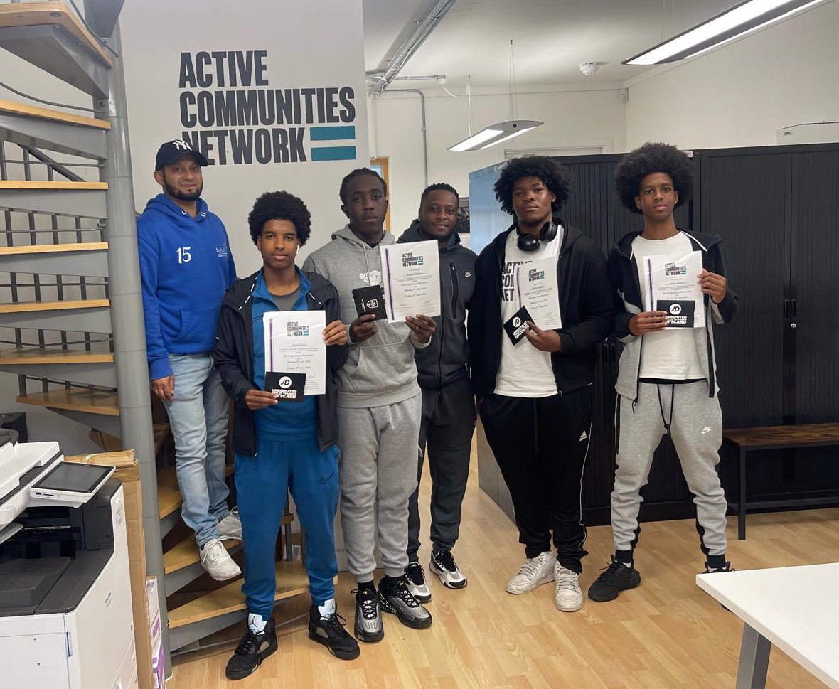 ActiveCN's tweet image. Congratulations to the four Year 12 students from @ArkGlobeAcademy on completing their work experience with us! It was a pleasure having them experience the different functions of a youth and community charity. We wish them all the best for their future. #newdealforyoungpeople