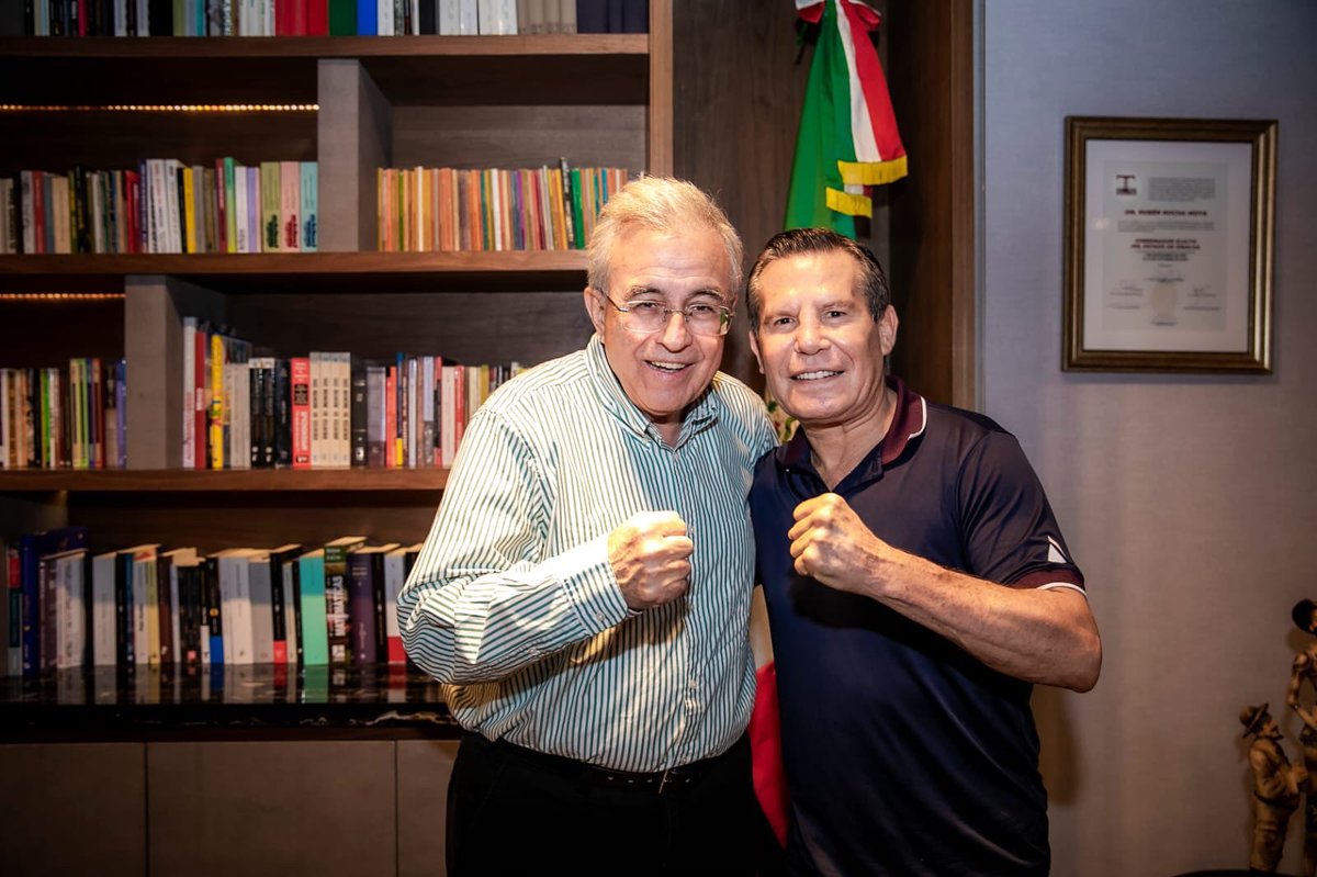 ¡Campeón, muchas felicidades por tu cumpleaños! 
Te reitero mi admiración por tu legado en el boxeo y poner en alto el nombre de México. Celebra en grande, muy consentido por tus seres queridos, fuerte abrazo mi amigo <a href="/Jcchavez115/">Julio César Chávez</a>.