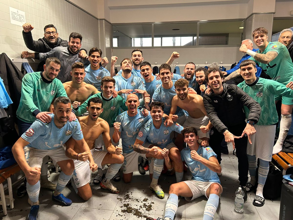 Bueno pongo fin a mi etapa en lucena , una temporada ilusionante y dura a la vez donde siempre di el maximo en cada momento, siempre mirando por el grupo y ayudando a todos tanto dentro como fuera .Os deseo mucha suerte a todos y lo q necesitéis ya sabéis donde encontrarme 🤣🍀