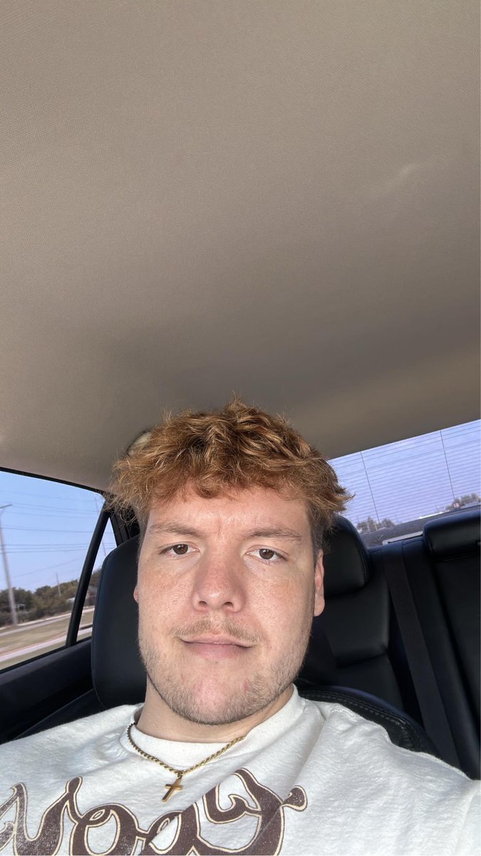 kadehare18's tweet photo. Think I’m the shit, I know it hoe https://t.co/28FuvAW2a5