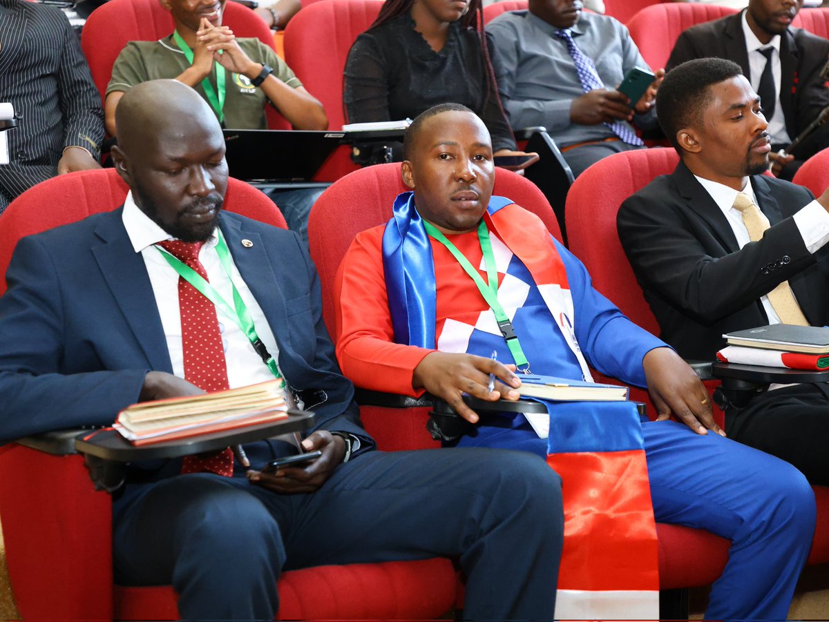 A delightful opportunity to welcome, former Vice President <a href="/skmusyoka/">Kalonzo Musyoka</a>  to <a href="/KSGKenya/">Kenya School of Govt</a>  to make his remarks at the close of the three days Pan African Youth Convention.