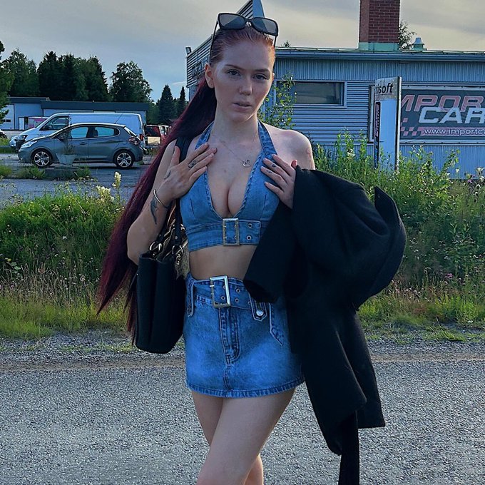New pic on my other #instagram @ sarasusanniexoxo  Show some love ❤️  #outfit #summer #redhead #warm<a href="/tag/instagram"class="tags">#instagram</a><a href="/tag/summer"class="tags"><span>#summer</span></a><a href="/tag/outfit"class="tags"><span>#outfit</span></a><a href="/tag/redhead"class="tags"><span>#redhead</span></a><a href="/tag/ginger"class="tags"><span>#ginger</span></a><a href="/tag/warm"class="tags"><span>#warm</span></a><a href="/tag/of"class="tags"><span>#of</span></a><a href="/tag/sexyredhead"class="tags"><span>#sexyredhead</span></a>