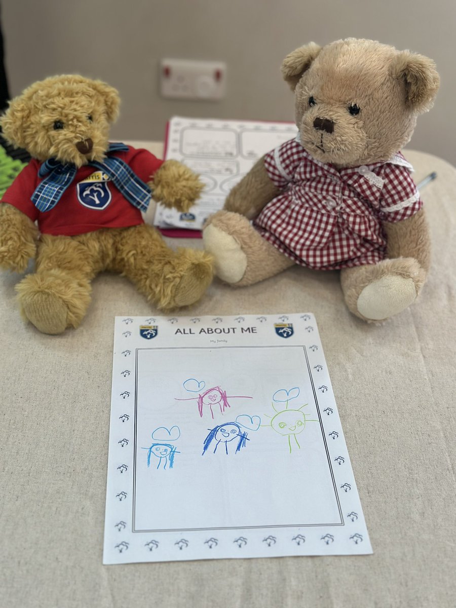 PurleyWayPTA's tweet photo. Another lovely day meeting the new Y-R starters and their families at their Teddy Bears Picnic at Purley Way 🐻🐻

Teddies Harris and Pearl love this beautiful drawing by a talented artist soon to be joining Finch Class in September! ❤️💙

#teampurleyway
#reception2024
#EYFS https://t.co/Amu46c1Vyl