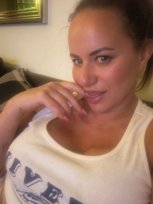 My domination brings all the boys to the yard&hellip;&hellip;&hellip;.. goodnight pets https://t.co/pk4Ep6f1Ih<a href="/tag/loser"class="tags"><span>#loser</span></a><a href="/tag/beta"class="tags"><span>#beta</span></a>