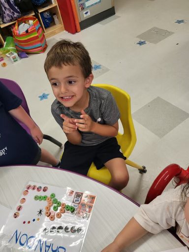 Capsdhh's tweet image. Our Preschoolers did a Hungry Caterpillar performance and then the elementary students  helped them color in their butterfly tapestries ❤️

#deaf #hoh #dhh #elementary #preschool #capscollaborative #schoolprogramforthedeaf #pagehilltop #ayerma #hungrycaterpillar