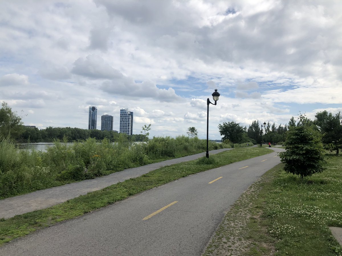 CL_opez's tweet photo. It took me a while but finally on a big bike ride this afternoon. It’s the perfect day for a ride along the water. Had a chance to stop and watch the surfers. #mtlmoments #mtlsummer https://t.co/xo8pWeqX2d