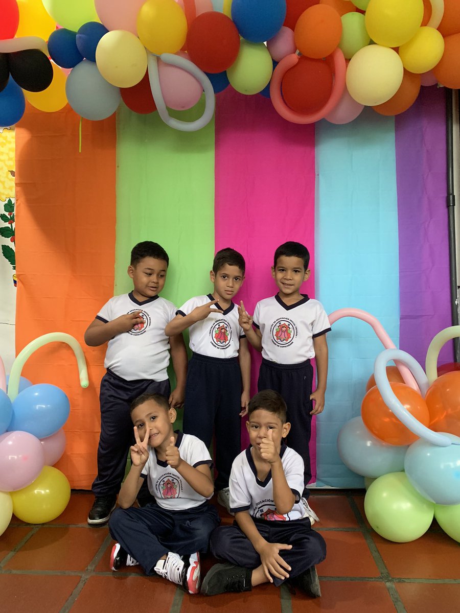 vcopacabana's tweet photo. CDCE Municipio Plaza red territorial #04 Trapichito hoy 04/07/2024 en las instalaciones del C.E.I.P. “Virgen de Copacabana” Celebrando el Fin de Año Escolar. https://t.co/7E0cdJKl2k
