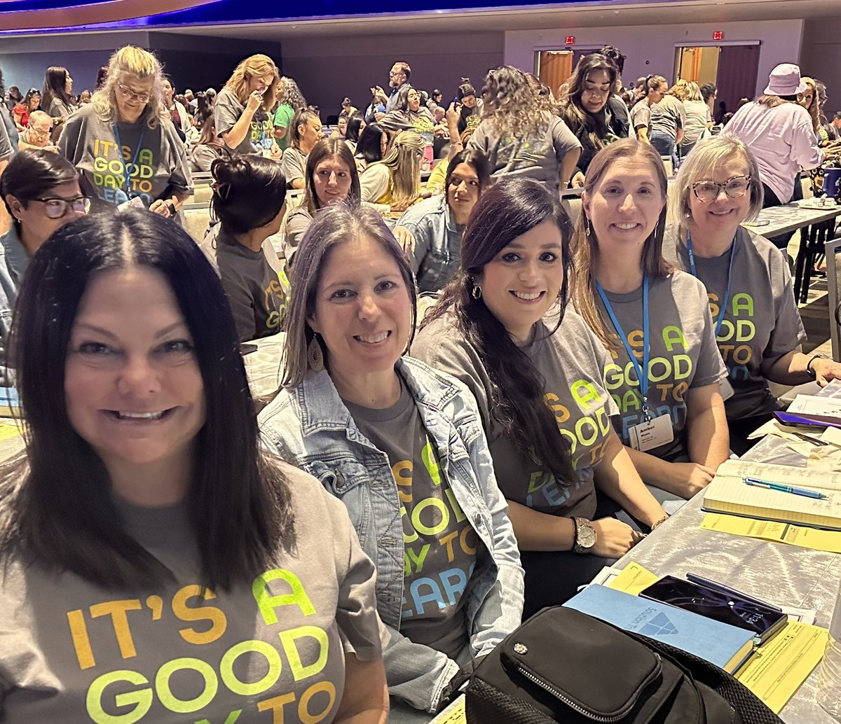 NISDGlenoaks's tweet photo. GO Owls embracing the learning at The Solution Tree PLC Work Summit! 

@PLC @SolutionTree @NISD https://t.co/RSOHktOI6h