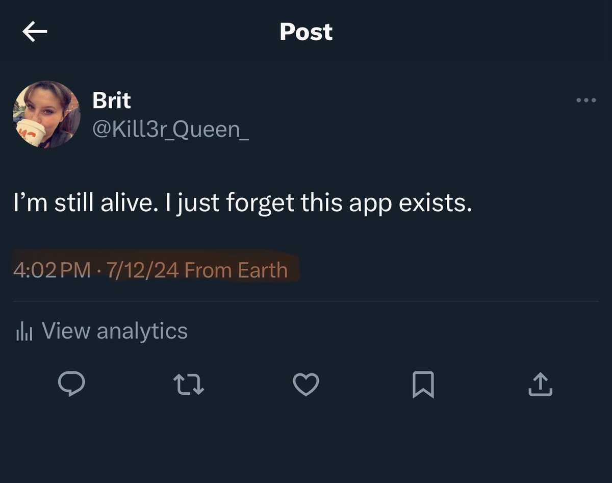 Kill3r_Queen_'s tweet photo. Bold of Twitter to assume I’m from this planet 👽🛸👾 https://t.co/qjPXsn0R6O