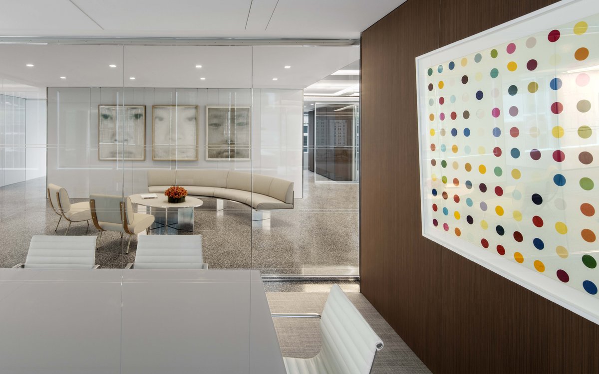 LSM_Studio's tweet image. LSM designed the marketing suite for the recently renovated Lever House. Featuring the Andromeda Collection and bespoke offices designed with UniFor the space lets future tenants dream of what the building could be